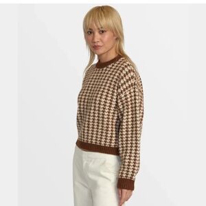 Renuar houndstooth mock neck sweater size XXL. In great condition.